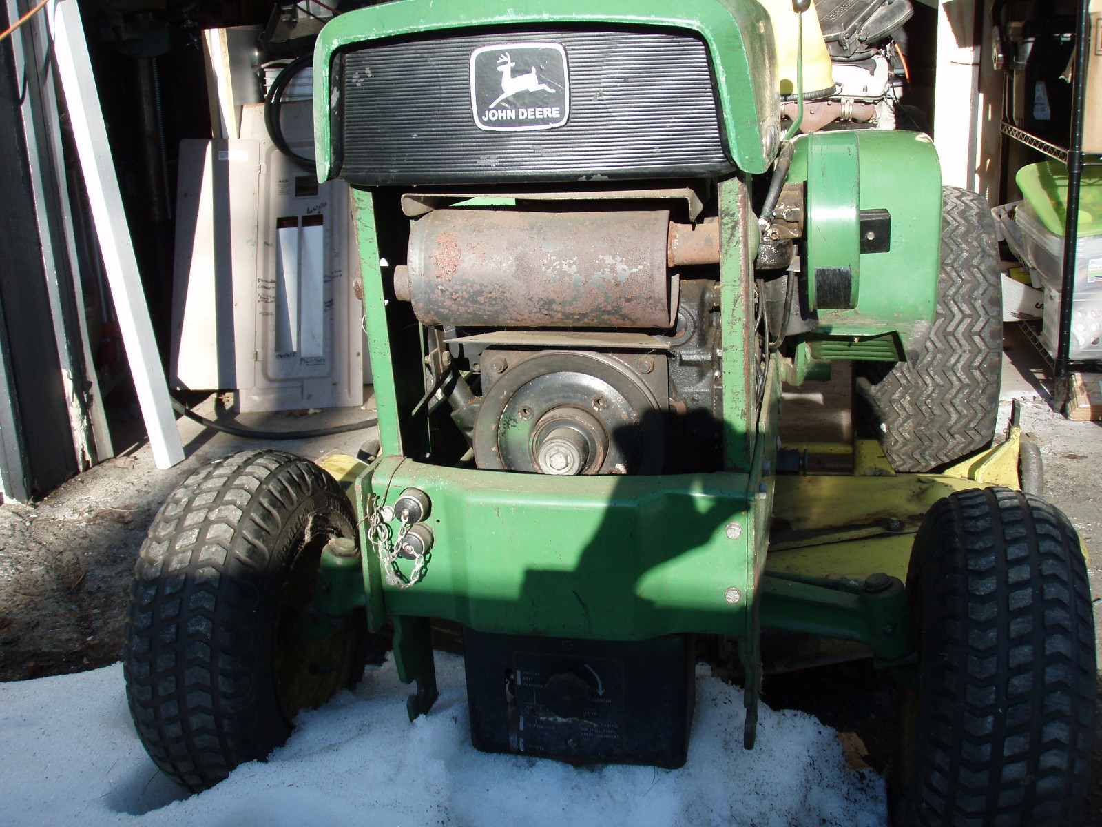 John Deere 140 L&G tractor