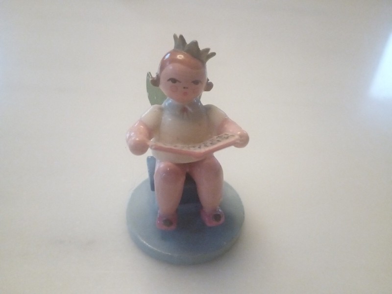 Ellmann Und Klemm Sitzender Engel Mit Notenbuch