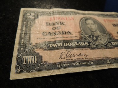1937 BANK OF CANADA $ 2 TWO DOLLARS BC-22b GORDON TOWERS W/B 7908138
