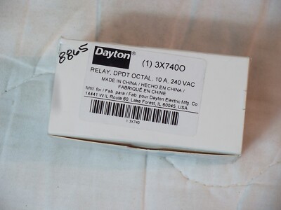New DAYTON 3X740O Relay DPDT Octal 10A 240VAC