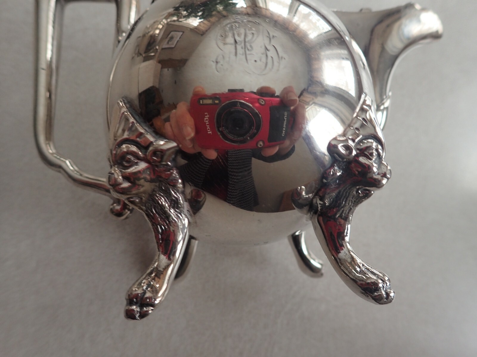 Reed & Barton Lion Face Claw Feet Silver Plate Cream & Sugar Pattern #2220