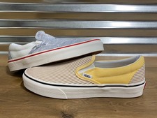 vans slip on mismatch