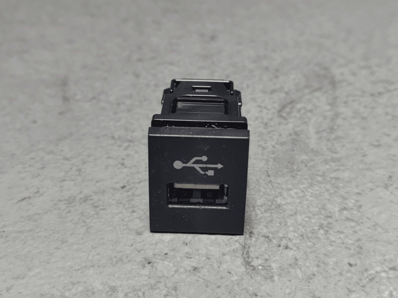 Used Toyota Rav4 2023 Center Console USB Port AUX Auxiliary Jack Adapter OEM