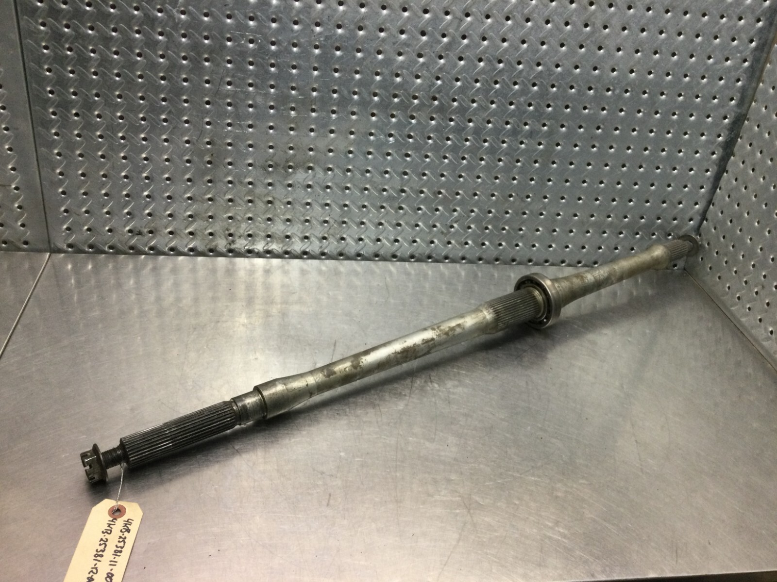 1999 YAMAHA YFM350FX REAR AXLE 4KB-25381-11-00 4KB-25381-12