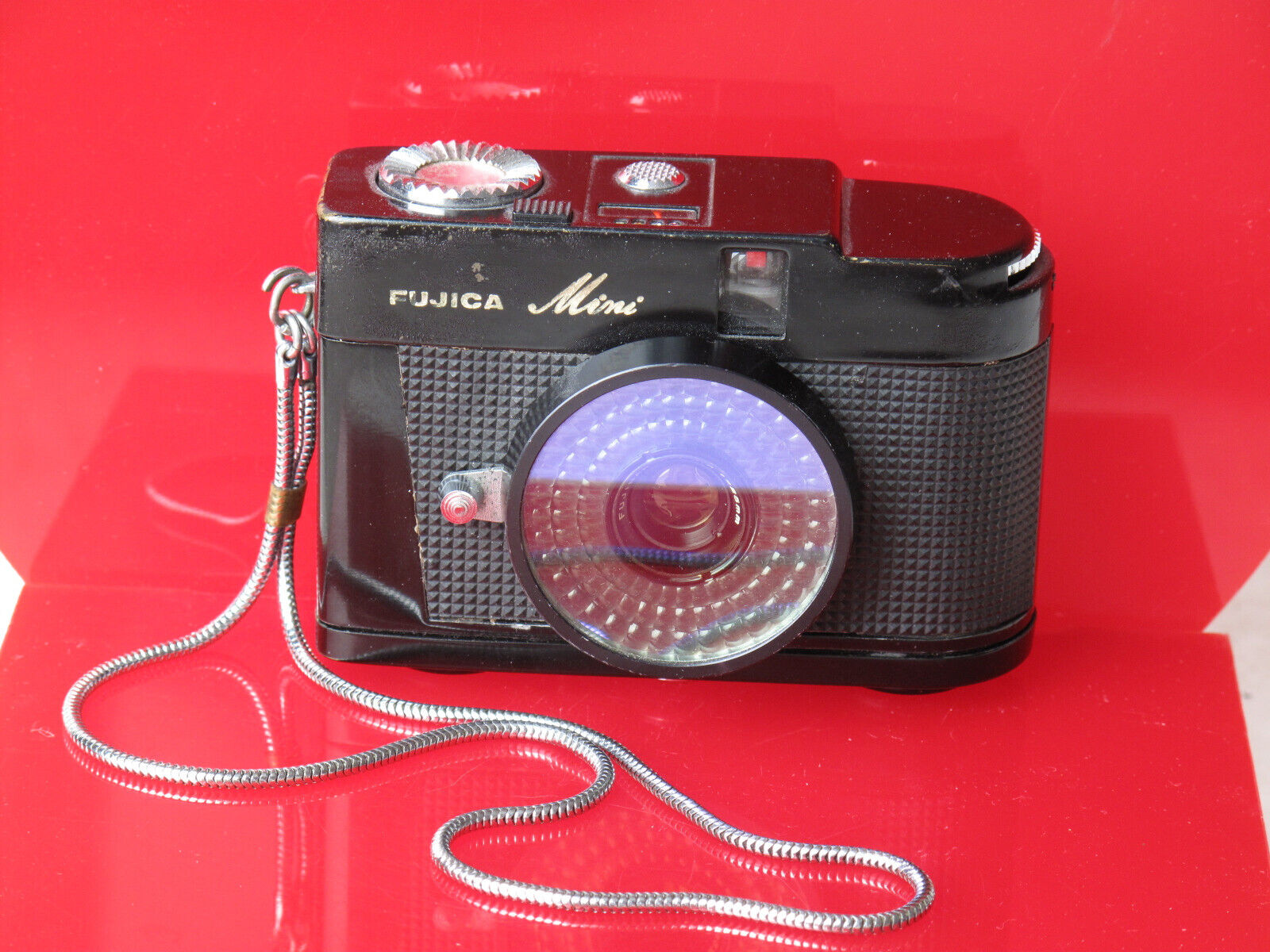 Fujica mini half frame camera with chain, US SELLER Fujica mini half frame camera with chain, US SELLER