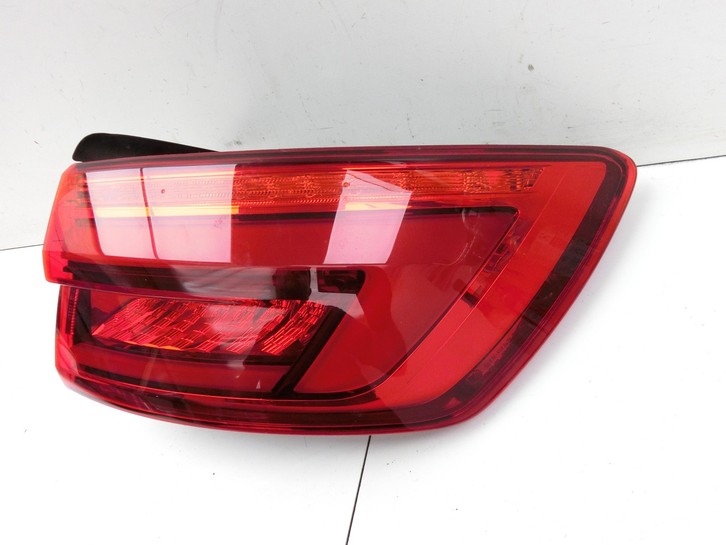 Audi A4 8W B9 19-24 Kombi LED Rückleuchte Rücklicht Heckleuchte Rechts orig Audi A4 8W B9 19-24 18.12.2015... Bild 4