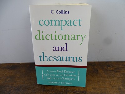 COLLINS COMPACT DICTIONARY & THESAURUS By Harpercollins Publishers