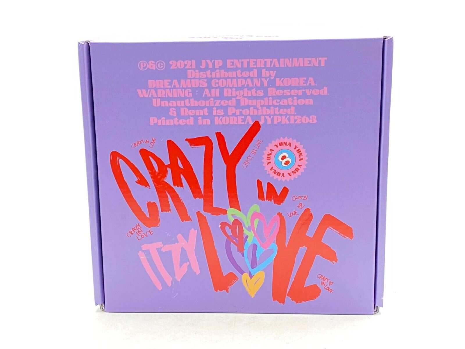 ITZY CRAZY IN LOVE ALBUM + Postcard Target Exclusive Edition ITZY CRAZY IN LOVE ALBUM + Postcard Target Exclusive Edition