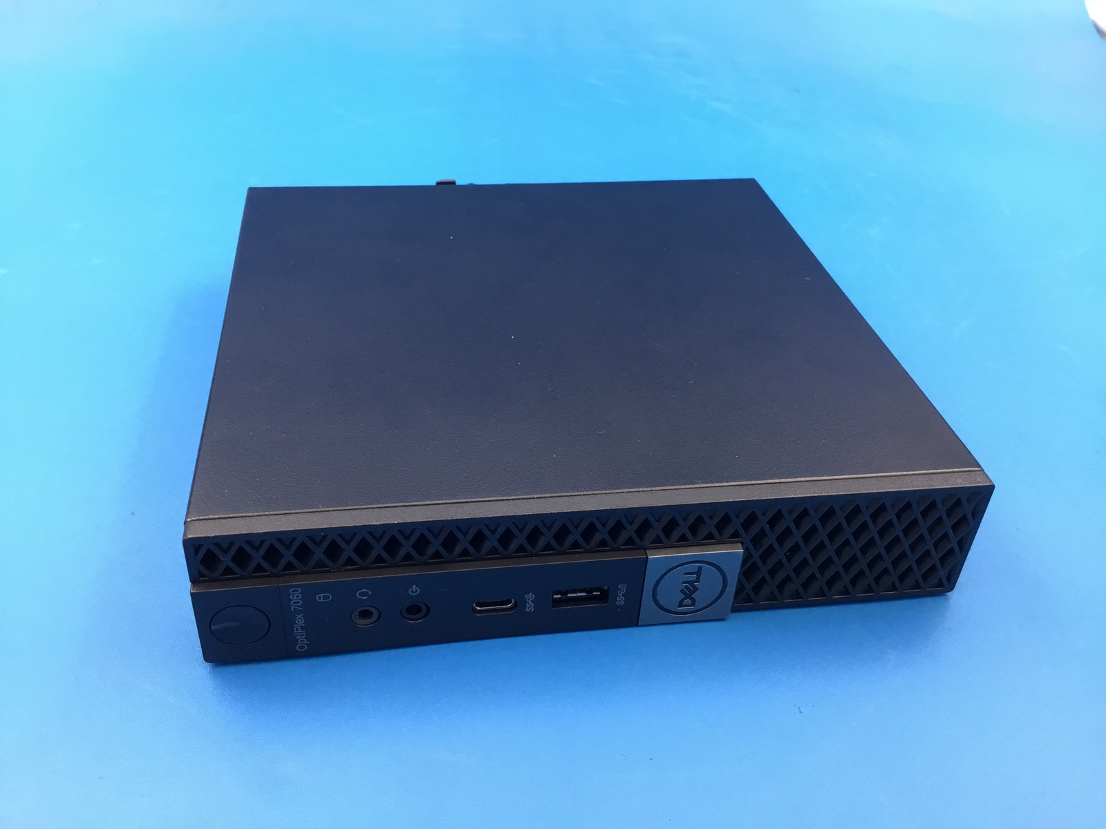 Dell OptiPlex 7060 Micro PC i7-8700T@2.40GHz 16GB RAM 256SSD FHD NO OS WIPED