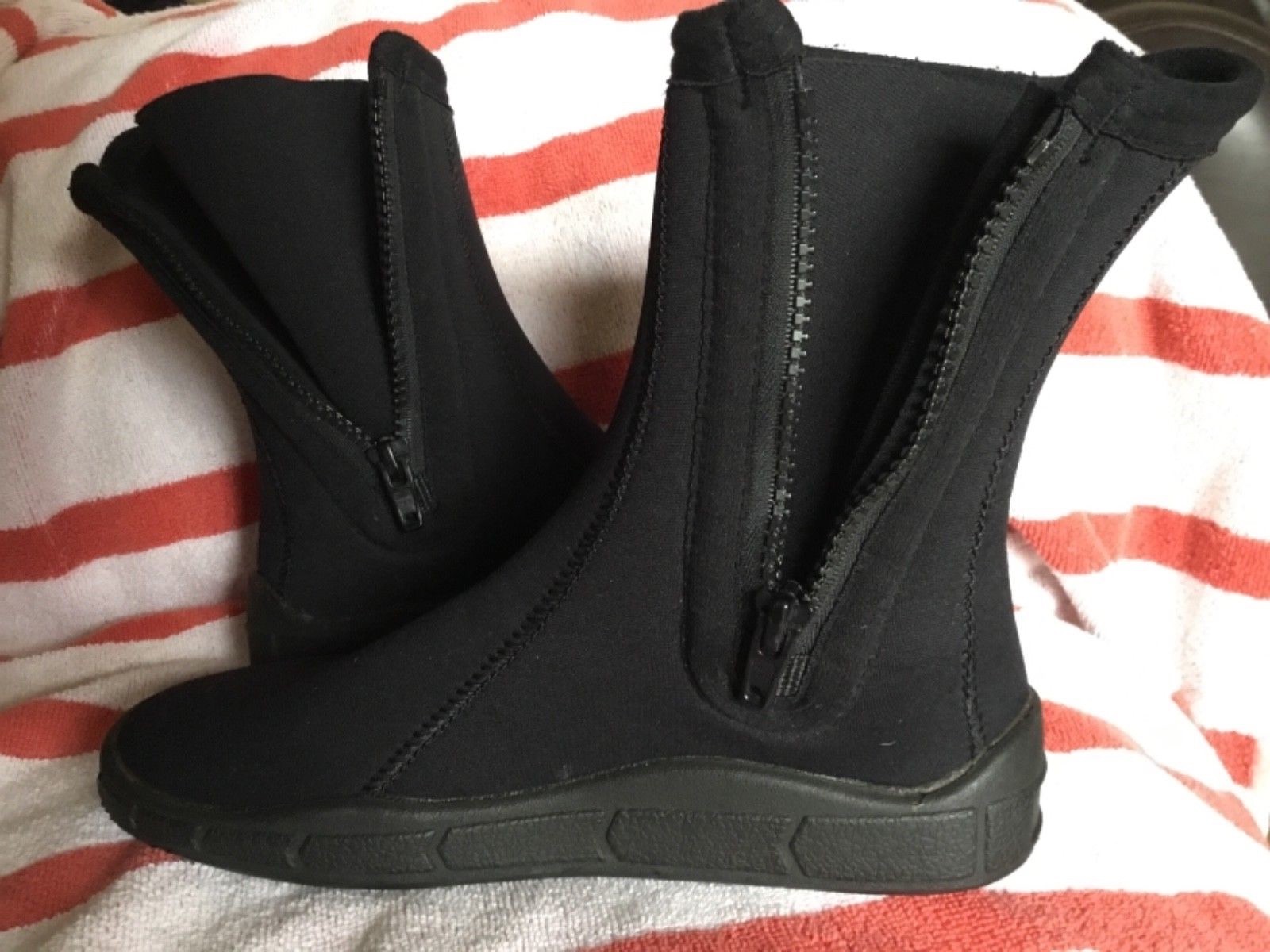 AKONA dive shoes boots titanium sz 5 AKBT164 black