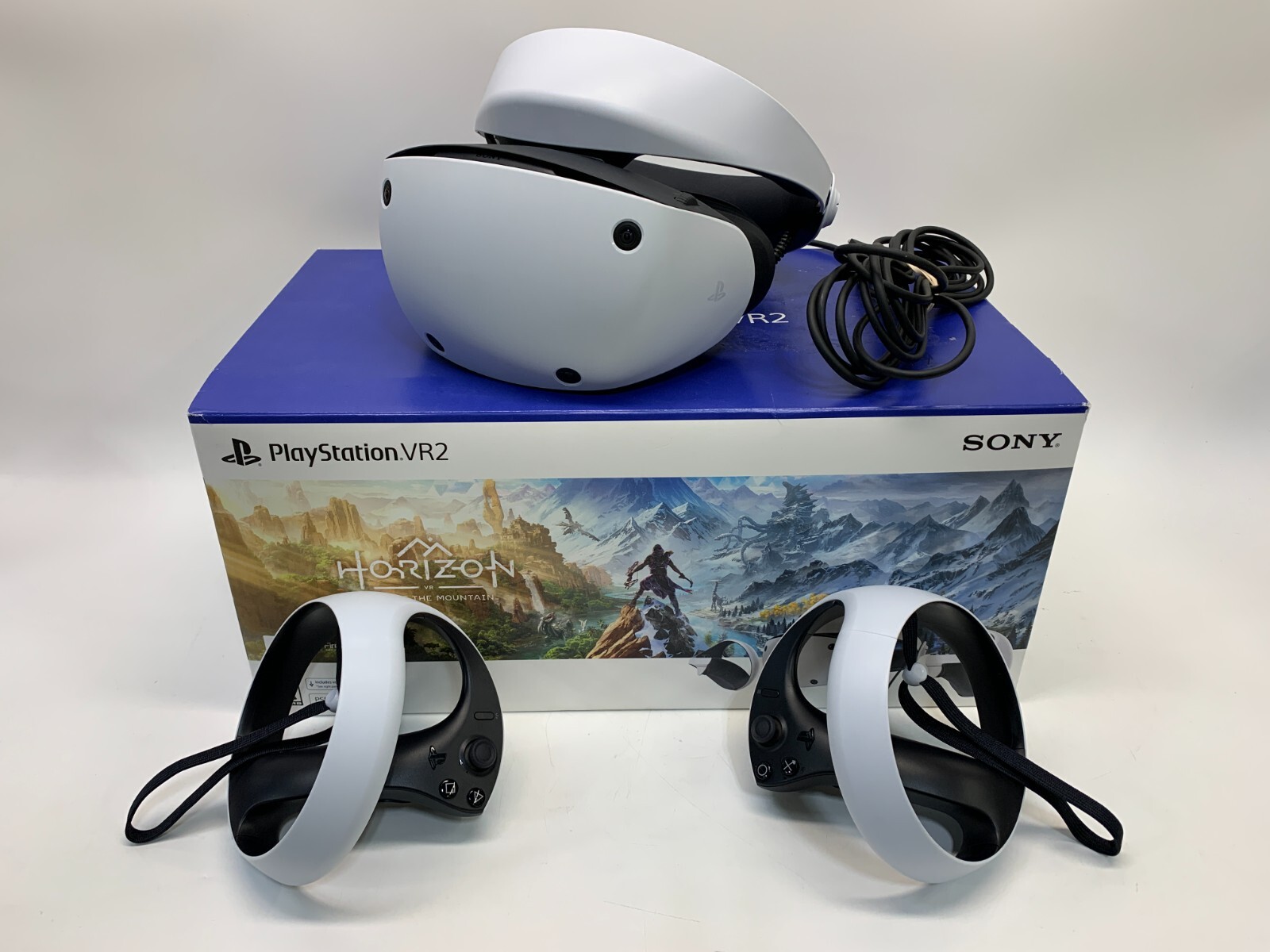 Sony PlayStation VR2 CFI-ZVR1 Headset & Sense Controllers PS5 PSVR2 Sony PlayStation VR2 CFI-ZVR1 Headset & Sense Controllers PS5 PSVR2