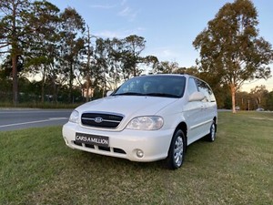 Kia carnival 2005 год