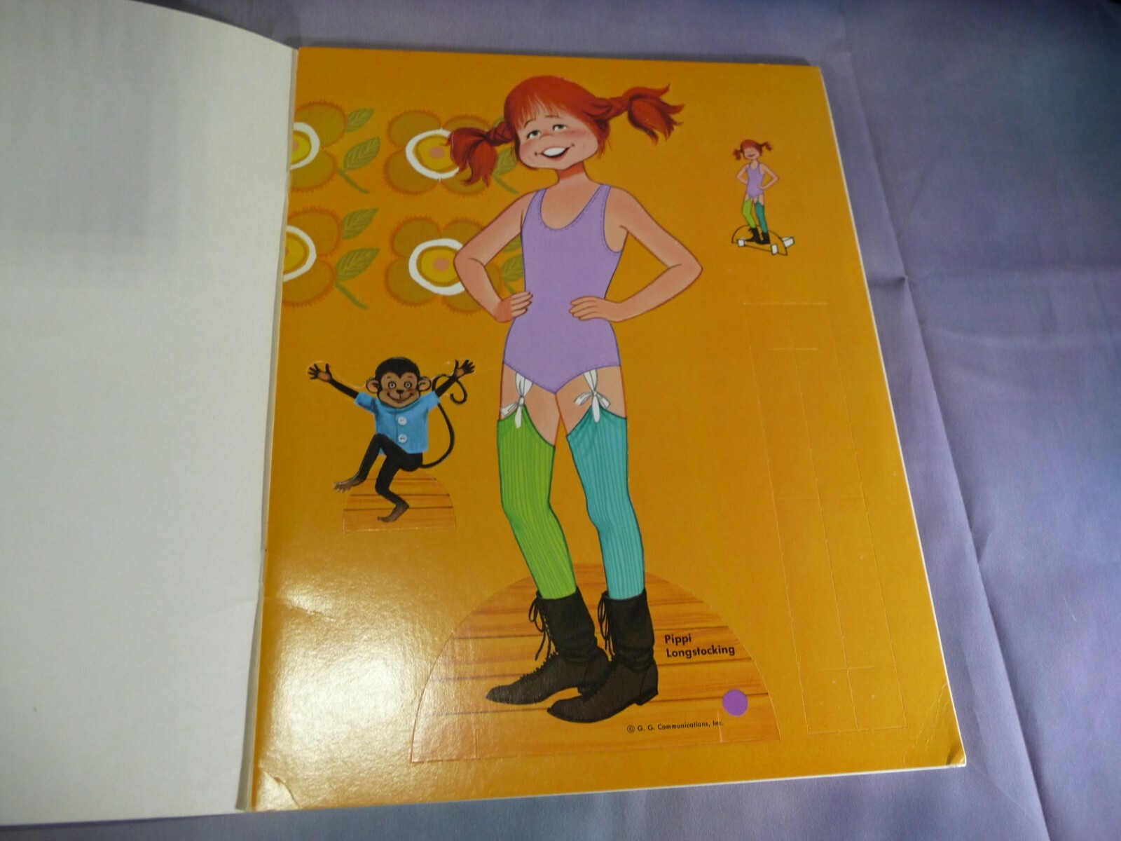 WHITMAN PAPER DOLL BOOK 1977.PIPPI LONGSTOCKING WITH ANNIKA AND TOMMY