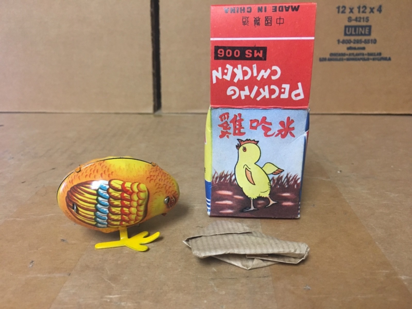 Vintage Metal Pecking Chicken Toy Wind Up New in Box L@@K!!l