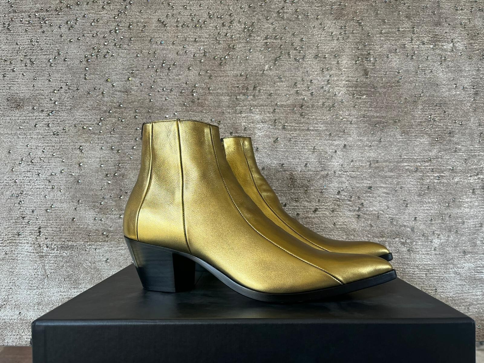Saint Laurent Paris , Finn 60 Crop Zip Boots in Gold , BNIB 41 | eBay Saint Laurent Paris , Finn 60 Crop Zip Boots in Gold , BNIB 41 | eBay