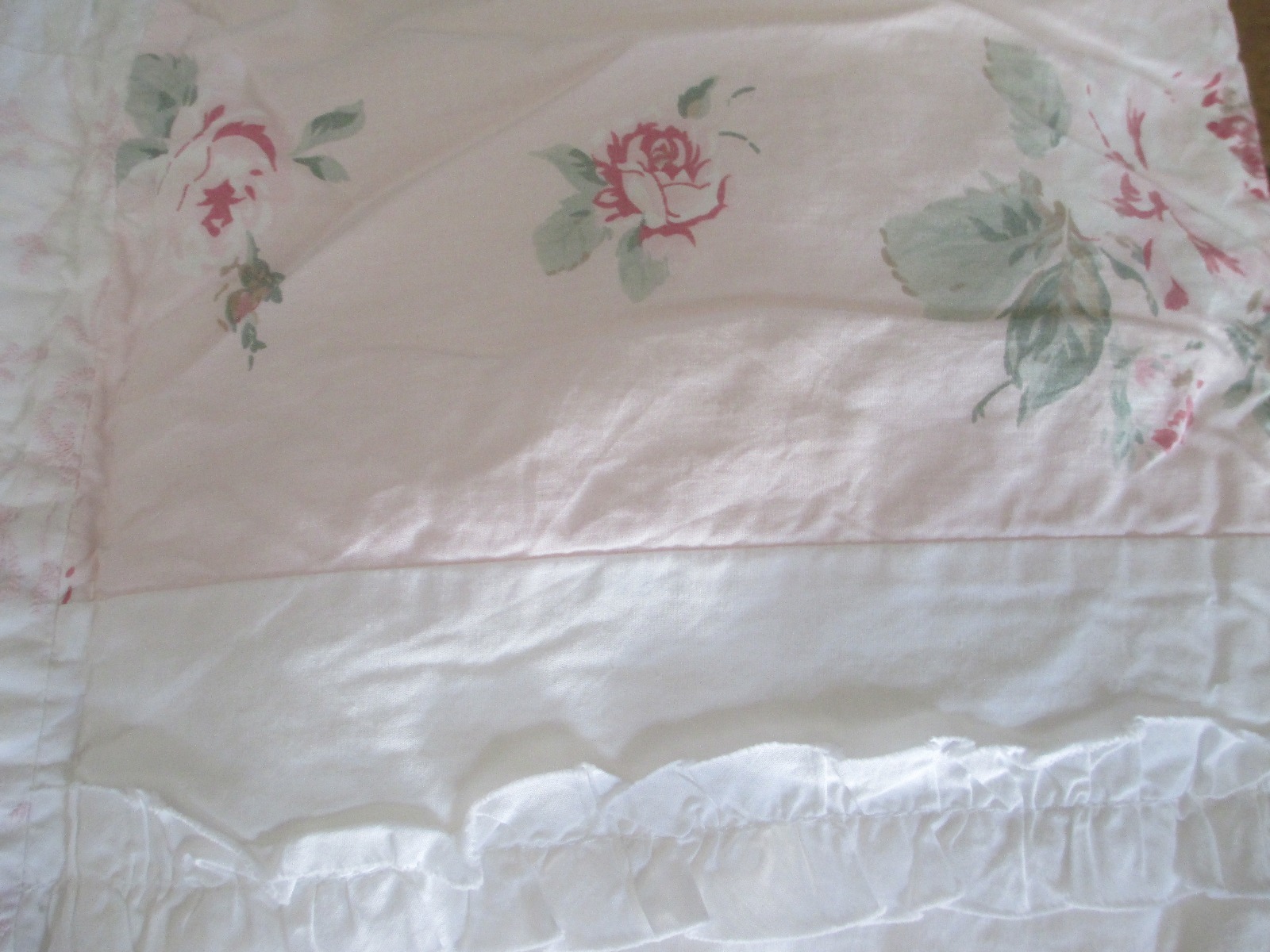 Rachel Ashwell SIMPLY SHABBY CHIC Pink Patchwork Floral Quilt & Shams - King