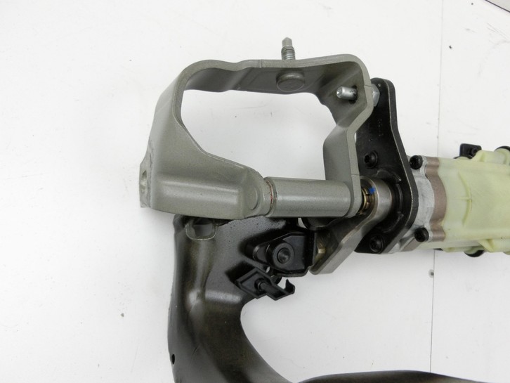 Audi A6 4G C7 11-14 qu Stellmotor für Elektr. Heckklappe Links Hinten Audi A6 4G C7 11-14 qu 31.01.2012 4G9827851... Vorschau 2