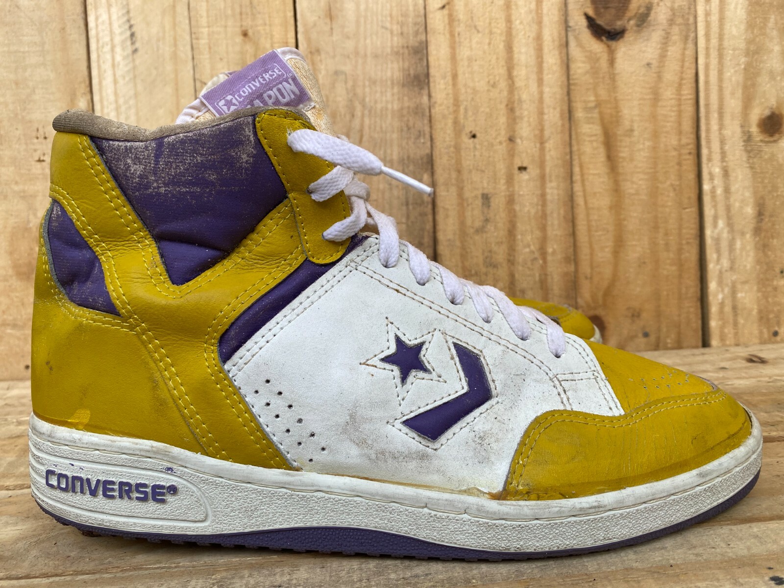 Vintage Converse NBA Lakers, Magic Johnson Men's Basketball Shoes Size 11:  купить с доставкой из США, цена 24 148 руб - (224649140778)