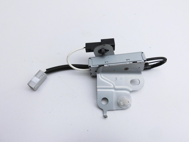 Toyota Prius + Plus W40 Antennenverstärker Weiche Antenne Toyota Prius + Plus W40 15.11.2015 8630047150 86300-47150... Vorschau 3