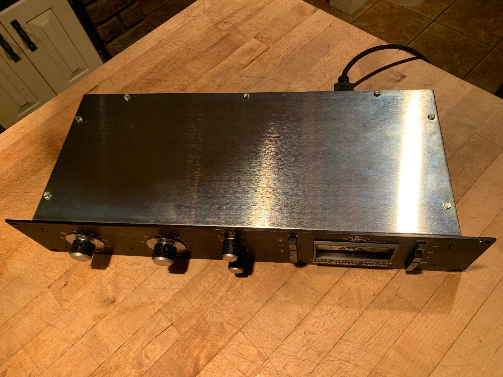 UNIVERSAL AUDIO UA CLASSICS 1176 LN LIMITING AMP! JUST SERVICED/MCALISTER AUDIO!