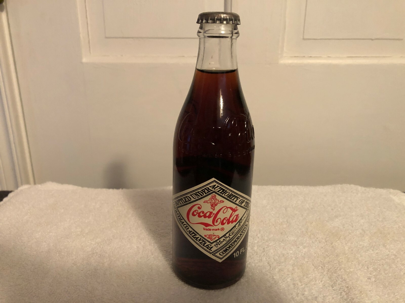 茶 Coke*00331 2024 1 oz .999 Silver Coca Cola Bottle Colorized w Coke