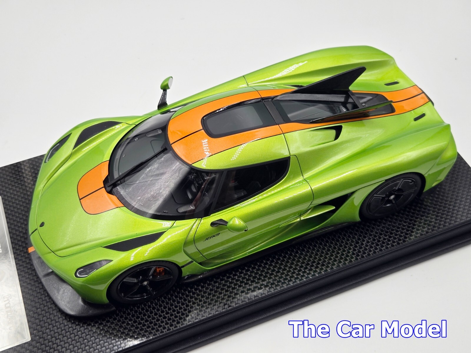新品 FrontiArt ケーニグセグ jesko グリーンカーボン ミニカー 新品 FrontiArt ケーニグセグ jesko グリーンカーボン ミニカー