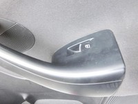 VW Golf VI 6 1K Variant 09-13 Kombi Türverkleidung Türpappe Rechts Vorne VW Golf VI 6 1K Variant 09-13 07.10.2010... Vorschau 5