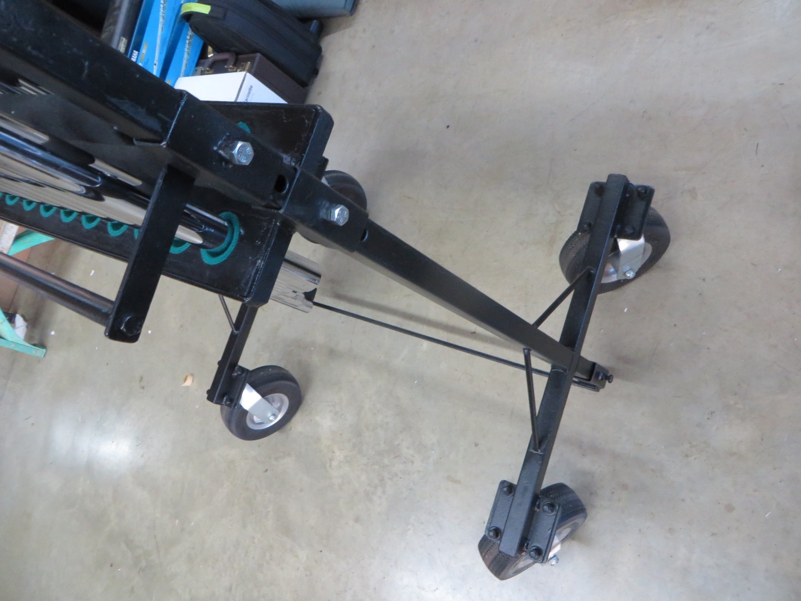 Musser M635C Classic 1.5 Octave Chime set, Chrome on Field Frame, Just Serviced