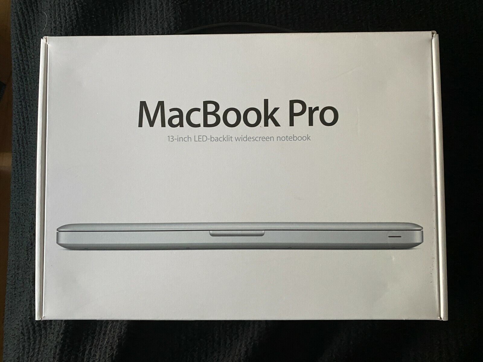 Apple MacBook Pro *Box* 13-Inch LED-Backlit Widescreen Apple MacBook Pro *Box* 13-Inch LED-Backlit Widescreen