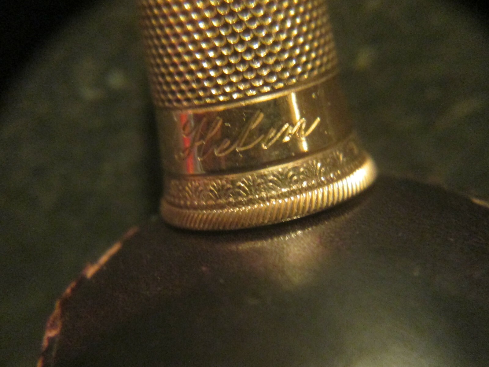 Vintage 14K Gold Thimble Size 7 Leather Case Monogrammed 3.1 Grams