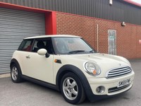 2009 MINI Hatch 1.6 Cooper Steptronic Euro 4 3dr HATCHBACK Petrol Automatic