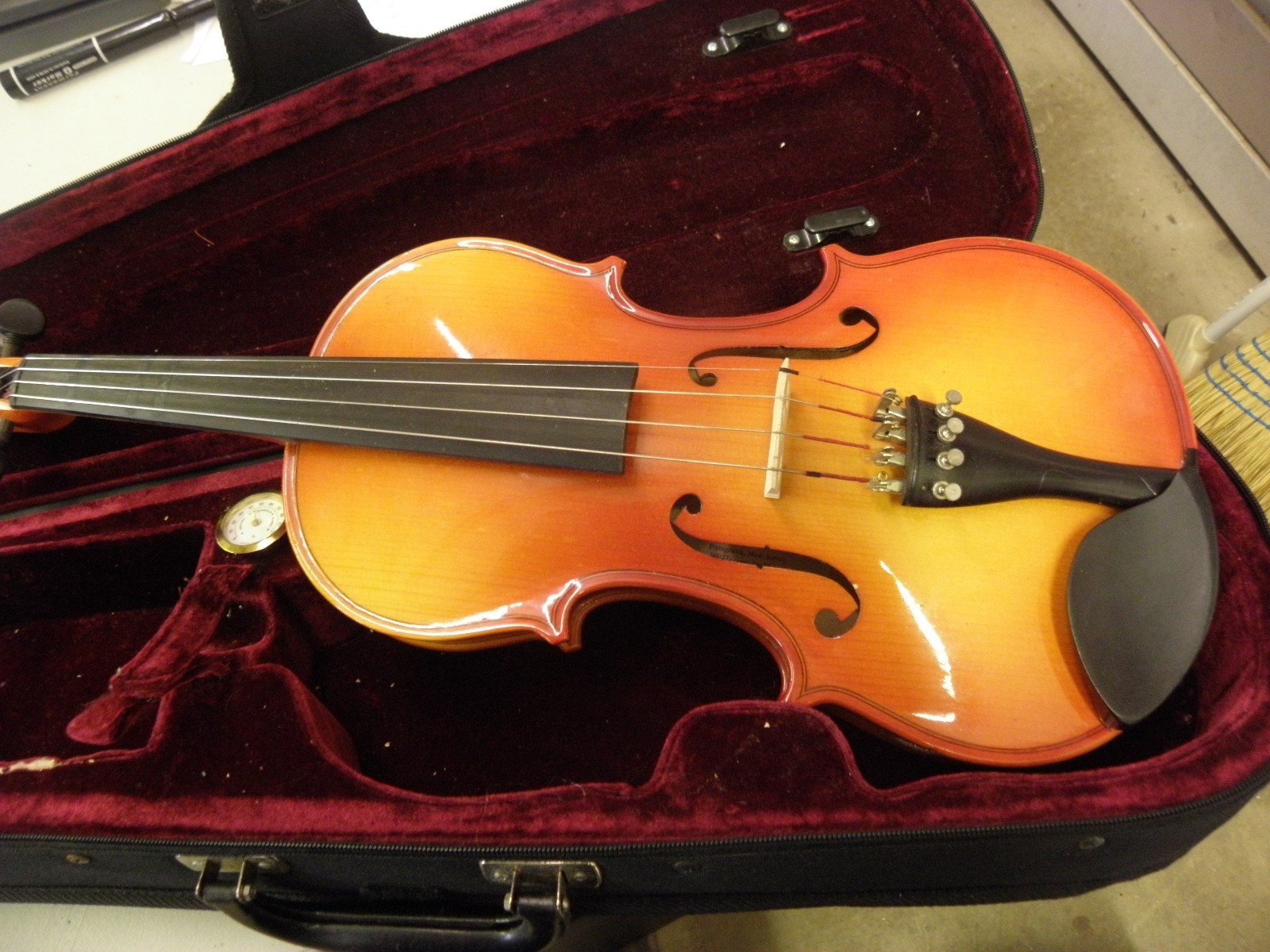 VIOLIN...4/4...WILLIAM SULTAN...STRING WORLD, PITTSGROVE, NJ....LOOK!!!