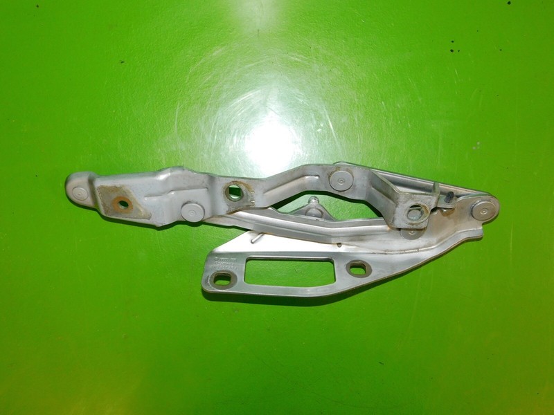 00-06 Audi TT OEM 8N0823301 driver left hood hinge hanger mount silver MK1