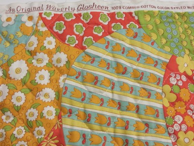 Vtg Granny Quilt Fabric 2.75 yds Wavery Glosheen Quilted Cotton Craft ca 1970