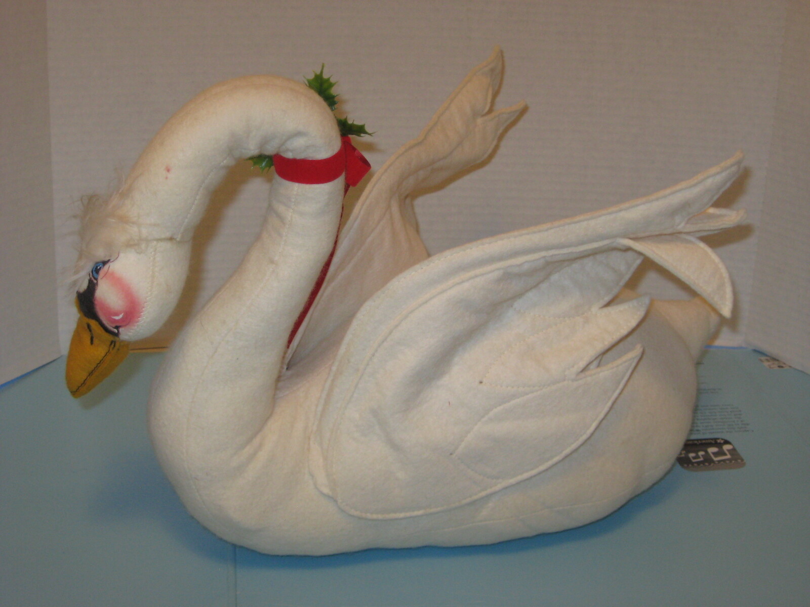 1989 Annalee Mobility Christmas Swan Felt Doll 19