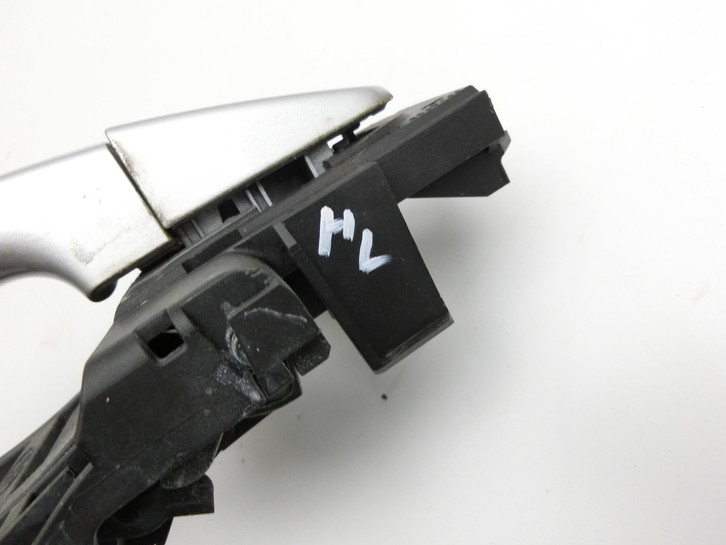 Ford Kuga DM2 16-20 Türgriff Griff aussen Links Hinten 0D Ford Kuga DM2 16-20 27.12.2018 gebraucht Vorschau 5