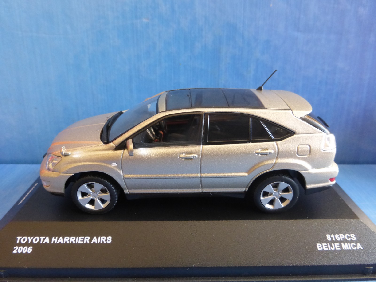 ミニカー Toyota HARRIER 3.0 FOUR G Package Hs449Gl 1/43 Toyota Harrier 3.0 Four G Package Sparkling