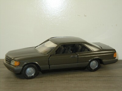 Mercedes 380SEC 500SEC NZG Modelle Germany 1:35 *40537