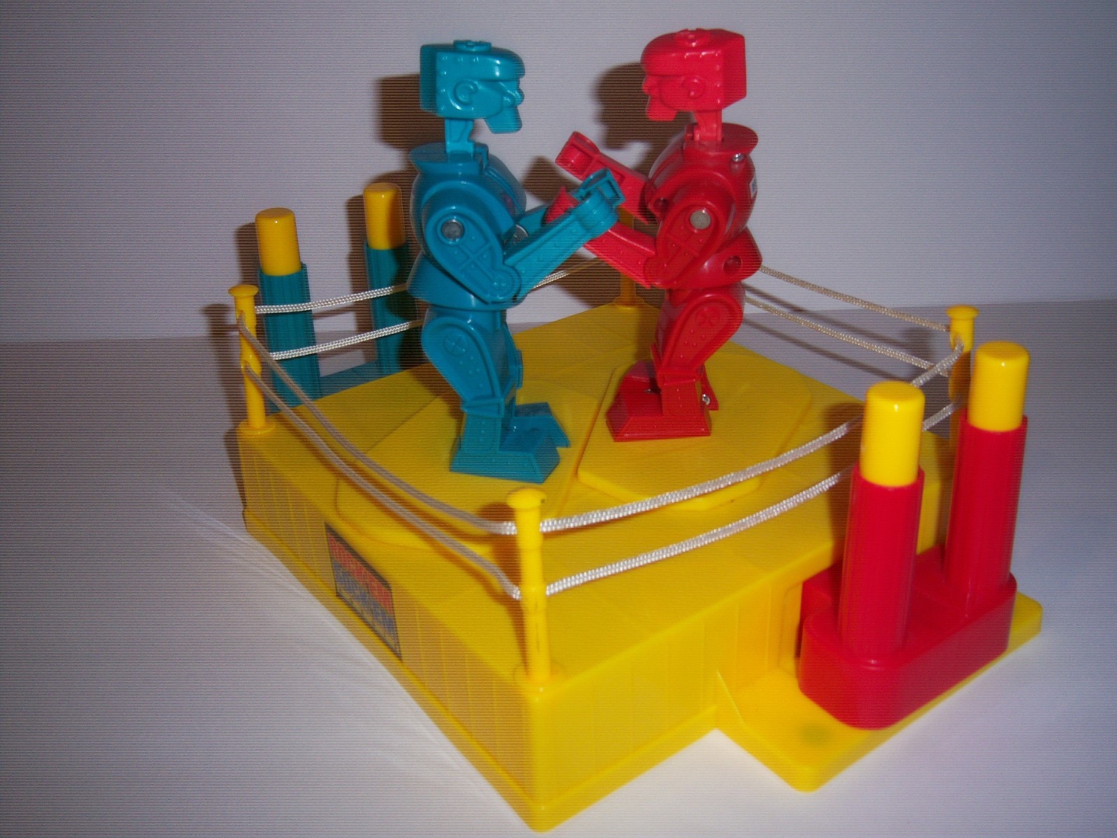...VINTAGE 2014 ROCK'EM SOCK'EM MATTEL ROBOTS BOXING TOY