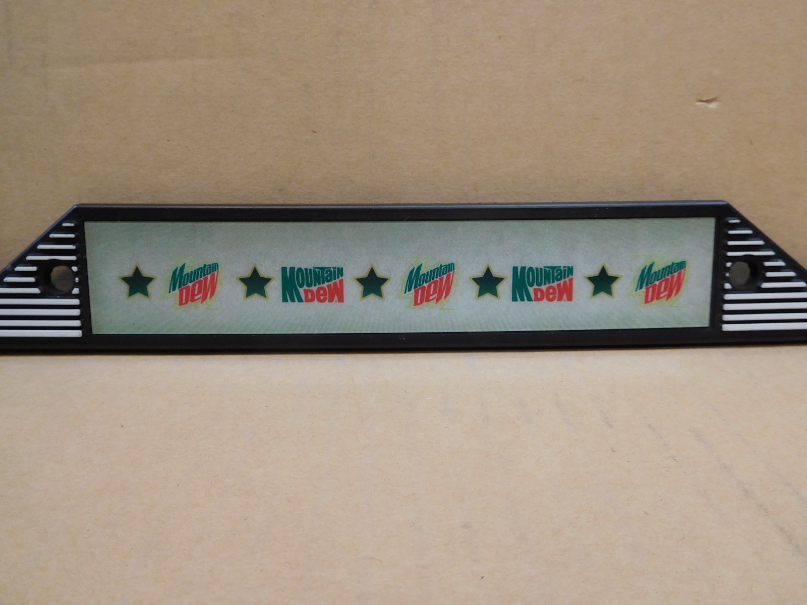 Pair of Vtg Mountain Dew Plastic License Plate Frames Frame NOS Excellent Cond