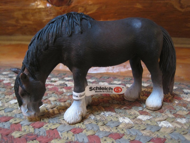 schleich shire foal
