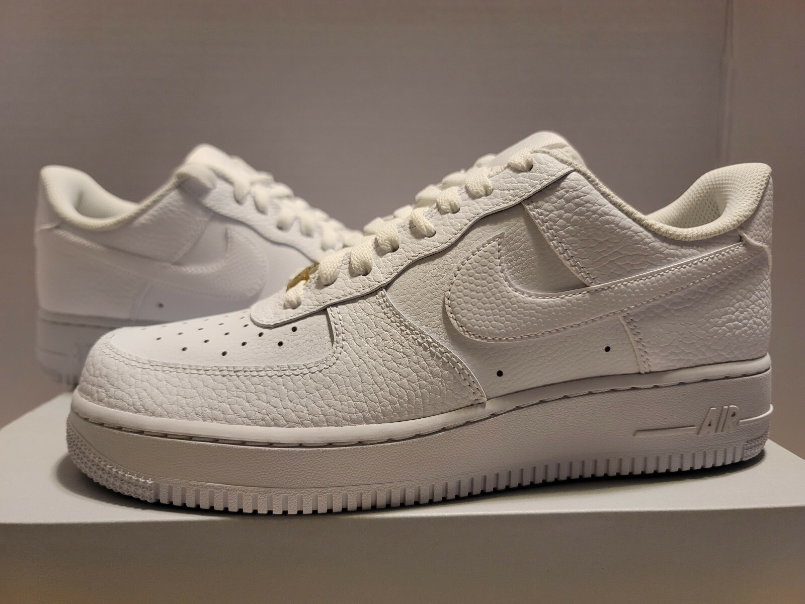 air force 1 07 trainers white cool grey metallic gold