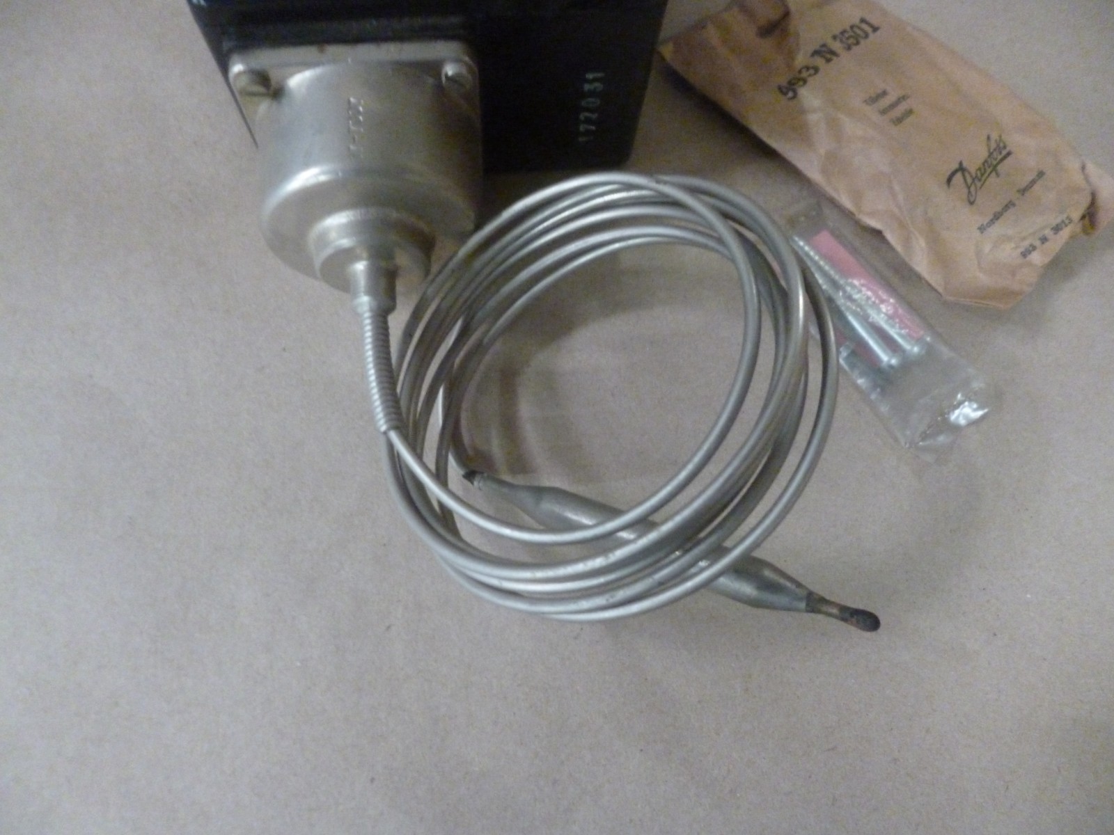 DANFOSS TEMPERATURE CONTROL TYPE RT 3-7 , 17-2031, -10 TO +60 F Deg