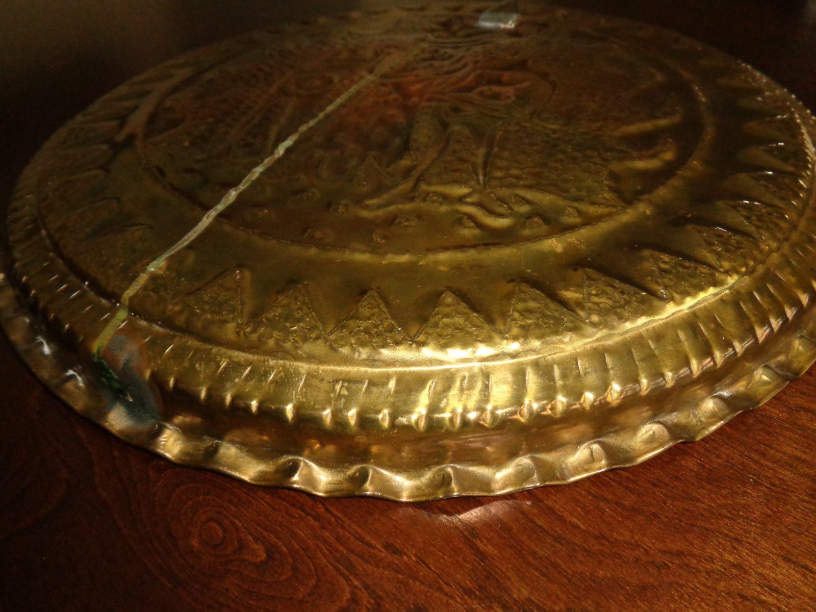 VINTAGE PRESSED METAL SERVING TRAY 