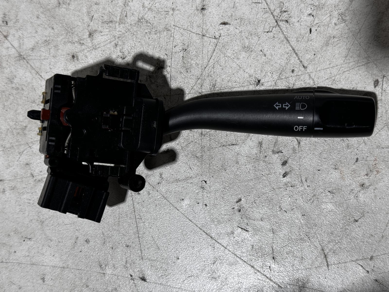 Toyota Tarago Flasher Switch ACR30 06/2000-02/2006