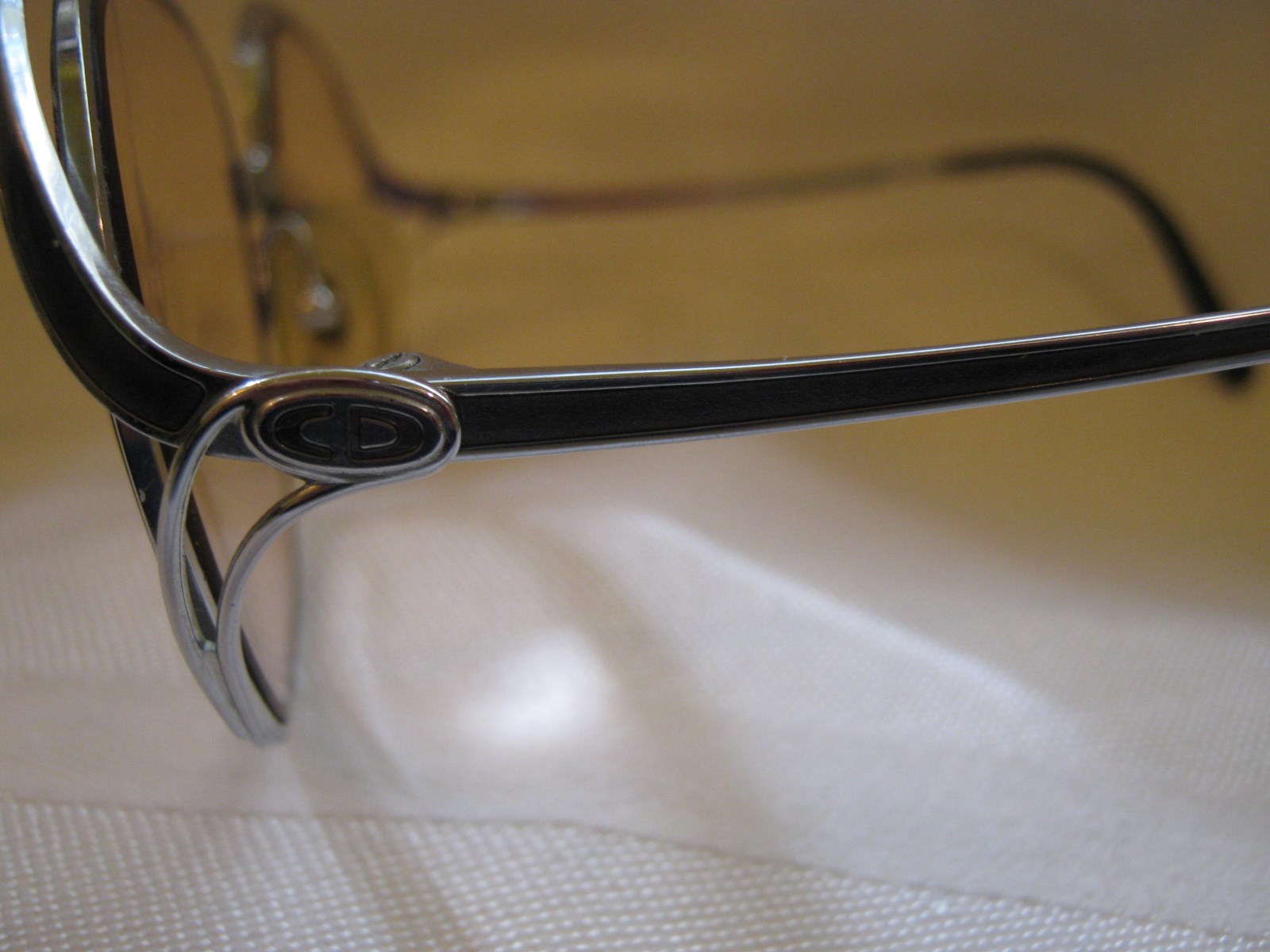 CHRISTIAN DIOR Vintage Women's Oval Eyeglasses Silver Metal/Gray Frames Austria