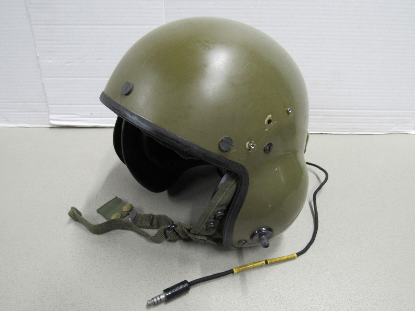US SPH 4 Flight Flyers Helmet Pilot 1987 XLARGE Gentex NO US SPH 4 Flight Flyers Helmet Pilot 1987 XLARGE Gentex NO