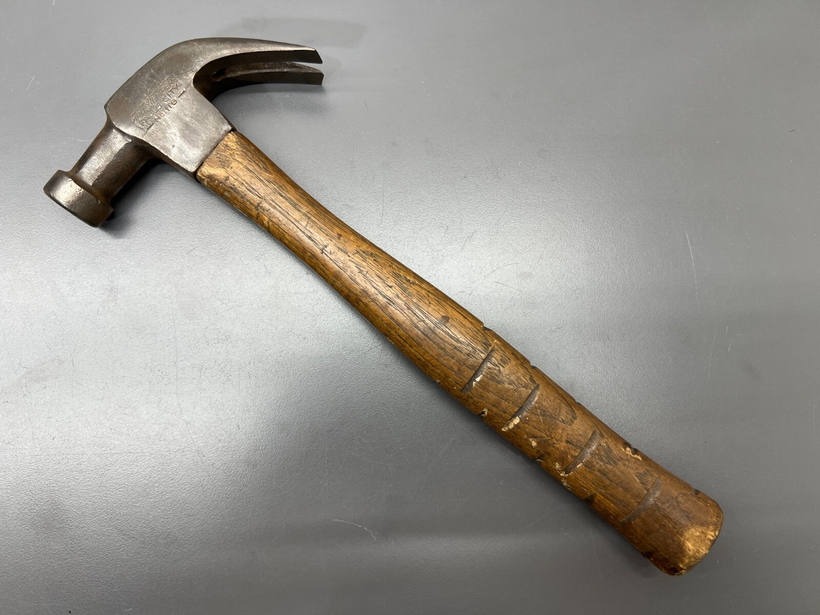 Z) VINTAGE TRUE TEMPER FALLS CITY No. 116 CLAW HAMMER 16 OZ