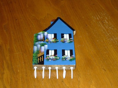House Shaped Key Holder 6 Hooks