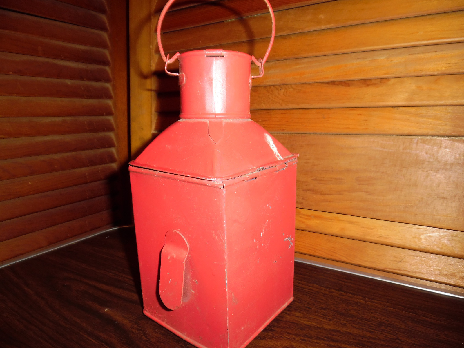 NAUTICAL STARBOARD MARINE LANTERN IN RED